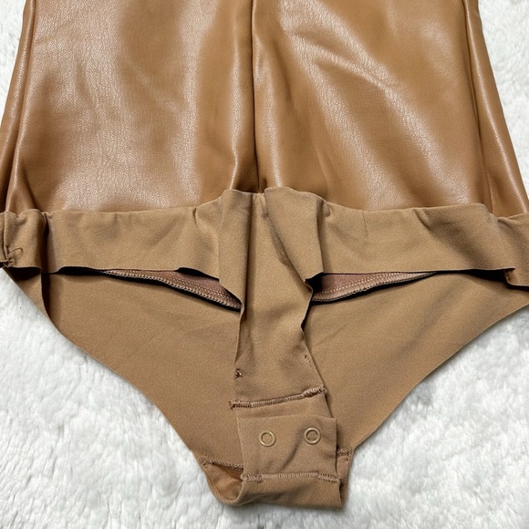 NWT Skims Rare Faux Leather Crew Neck Sleeveless Bodysuit in Sienna Women’s XS - Picture 6 of 9